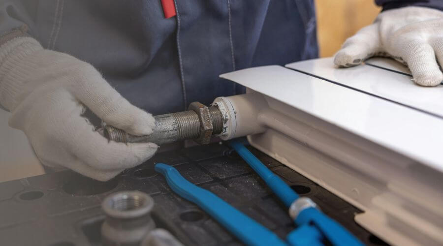 Burst Pipe Repair in Lowpoint, IL
